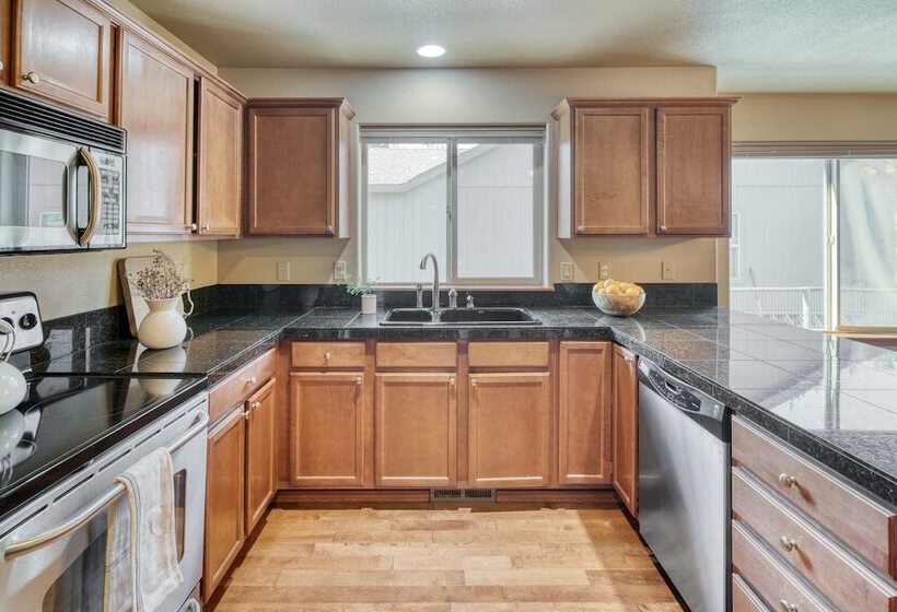 Black Bear Cabin By Avantstay Modern Bend Escape