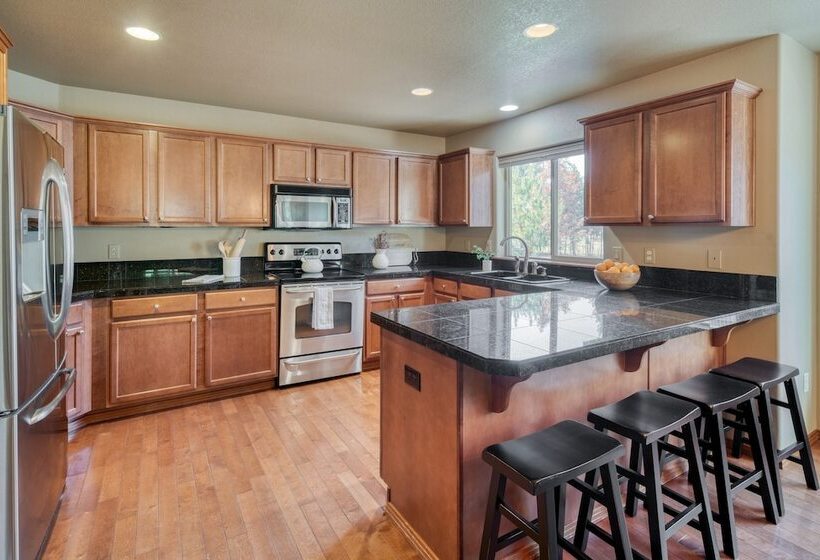 Black Bear Cabin By Avantstay Modern Bend Escape