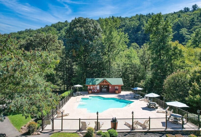 Bluebell By Avantstay Incredible Views W/ Large Balcony & Indoor Pool!