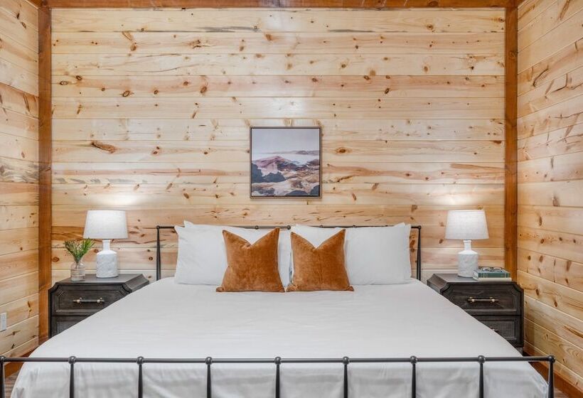 Bluebell By Avantstay Incredible Views W/ Large Balcony & Indoor Pool!