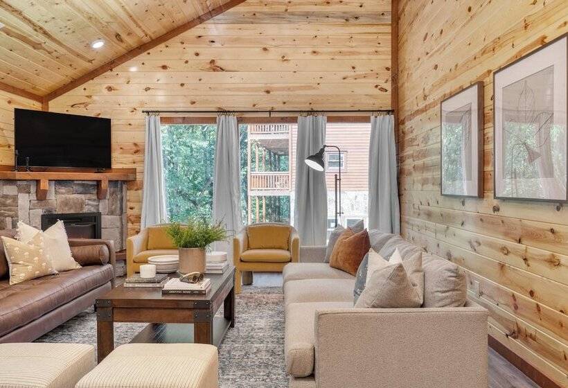 Bluestem & Bluebell By Avantstay Incredible Views W/ Large Balcony & Indoor Pool!