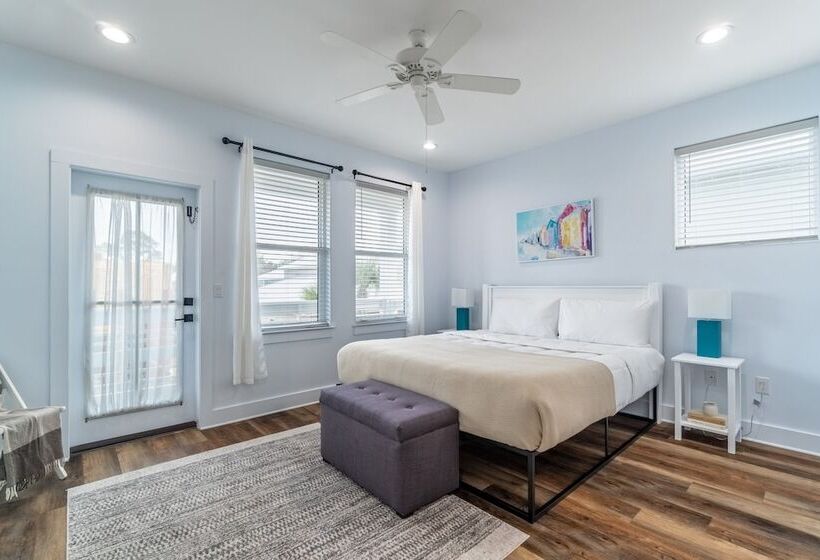 Bottlenose By Avantstay Walk To Miramar Beach