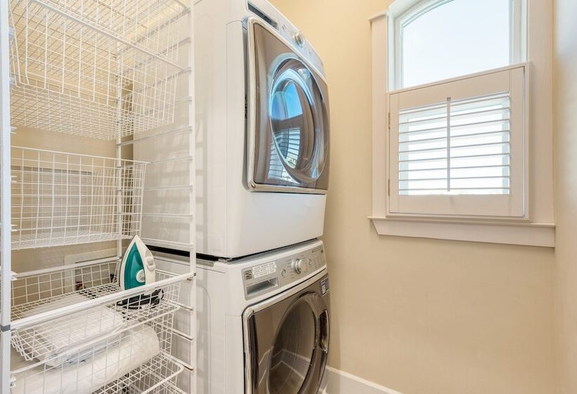 Calico By Avantstay Beachfront Retreat