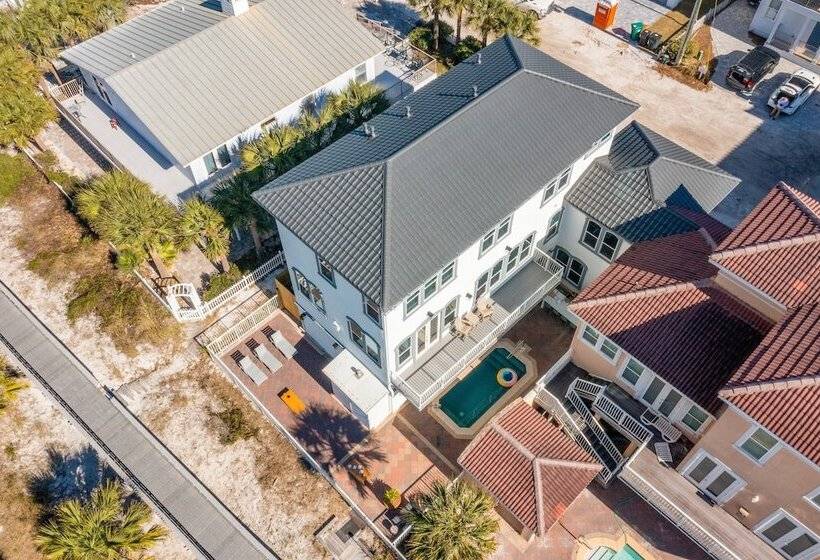 Calico By Avantstay Beachfront Retreat