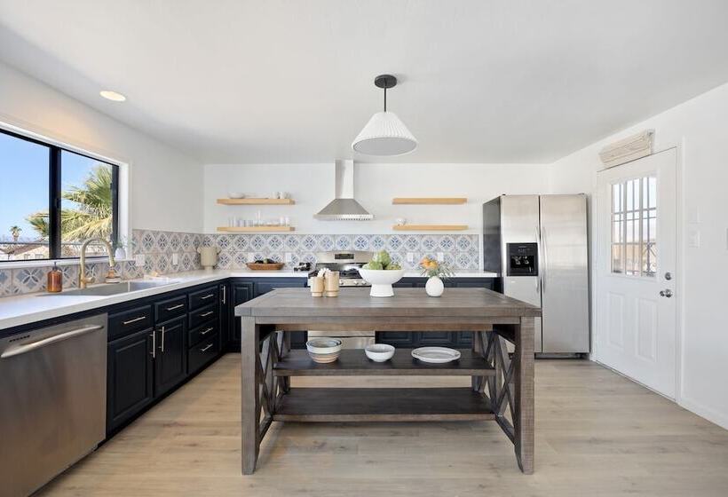 Carmella By Avantstay Modern Jtree Home W/ Large Outdoor Area!