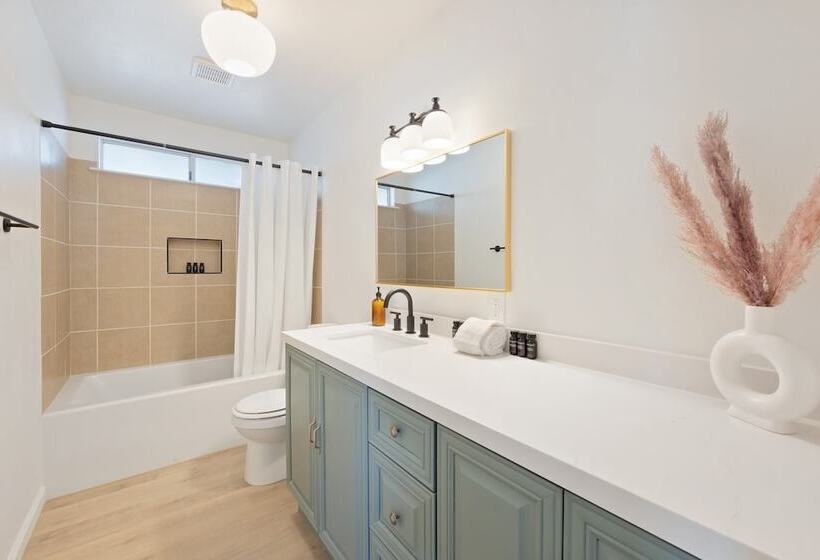 Carmella By Avantstay Modern Jtree Home W/ Large Outdoor Area!