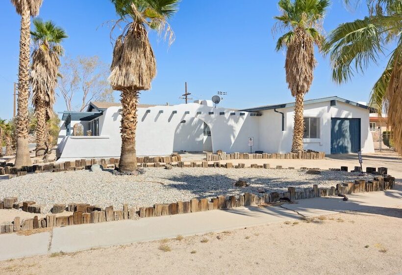 Carmella By Avantstay Modern Jtree Home W/ Large Outdoor Area!