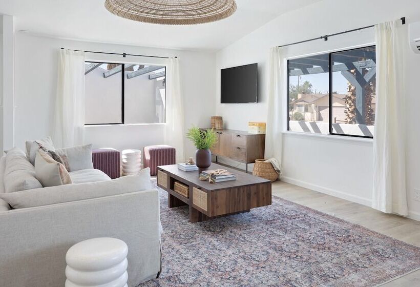 Carmella By Avantstay Modern Jtree Home W/ Large Outdoor Area!