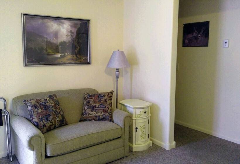 Carter Mountain Motel