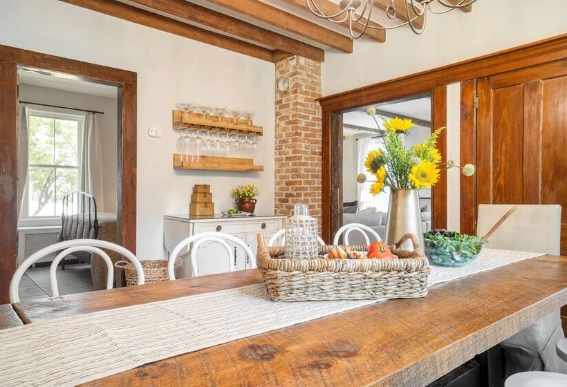 Cordelia By Avantstay Amazing Backyard, 10mins From Stockbridge!