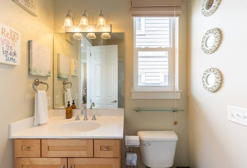 Doctor S Orders By Avantstay 5 Mins To Beach! W/ Community Pool & Hot Tub!