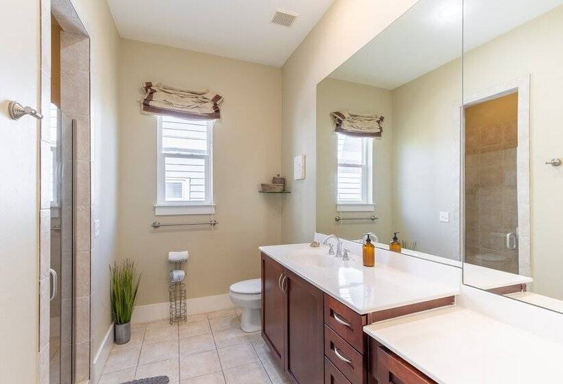 Doctor S Orders By Avantstay 5 Mins To Beach! W/ Community Pool & Hot Tub!