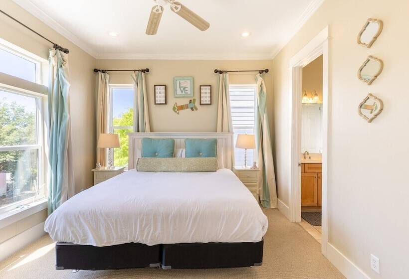 Doctor S Orders By Avantstay 5 Mins To Beach! W/ Community Pool & Hot Tub!