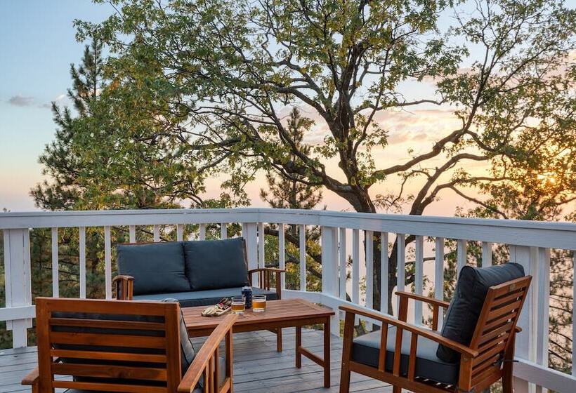 Enchanted Forest By Avantstay Indoor Hot Tub!