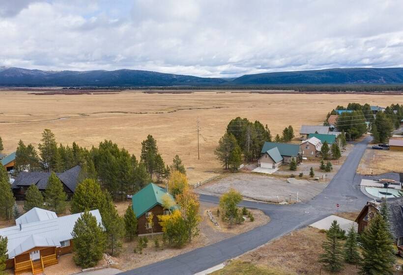 Grand Point Lodge
