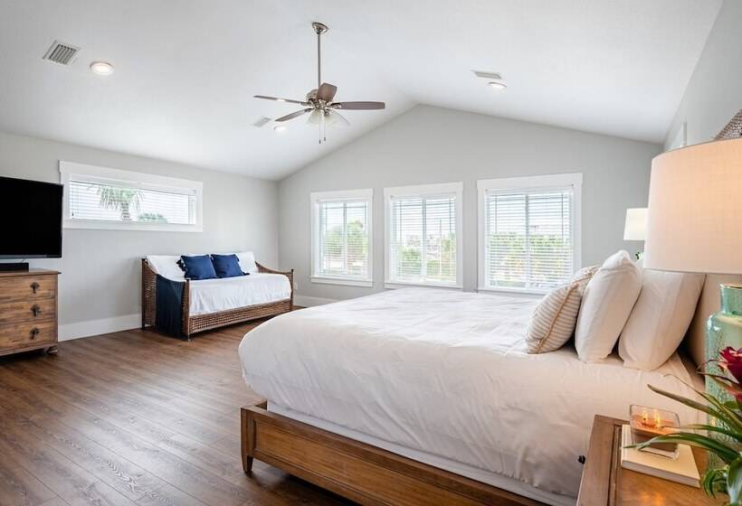 Harborside By Avantstay Expansive Destin Retreat