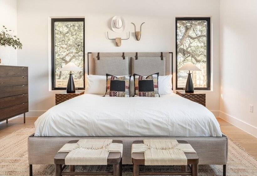 Henley By Avantstay Plunge Pool, Incredible Patio & Guest House!