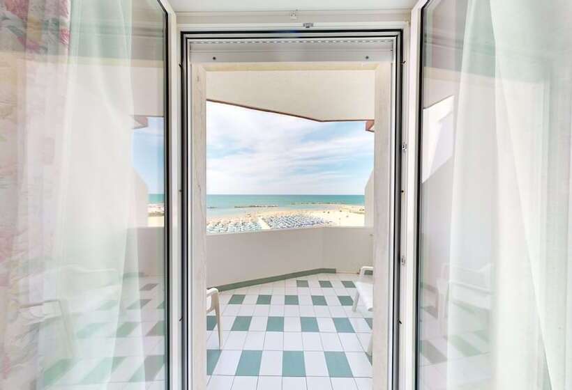 簡易ホテル Aurum Ortona