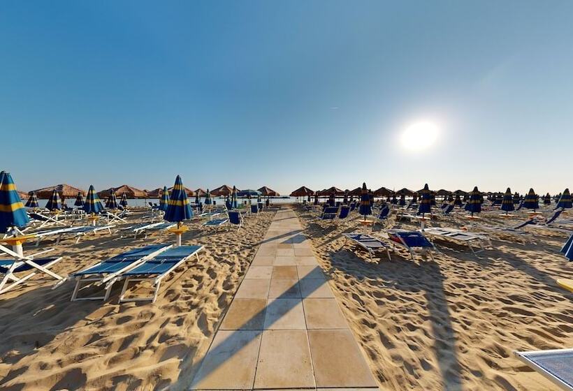 簡易ホテル Aurum Ortona