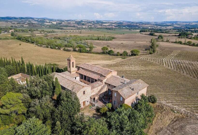 Отель Agriturismo La Ripolina