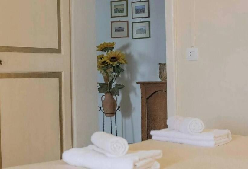 Отель Agriturismo La Ripolina