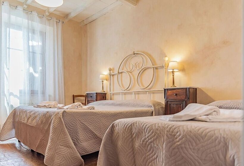 Отель Agriturismo La Ripolina