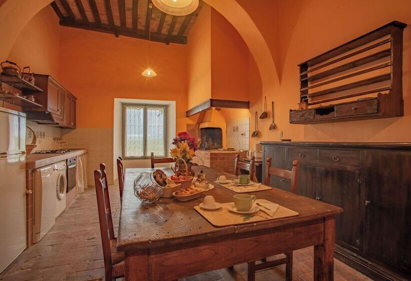 Отель Agriturismo La Ripolina