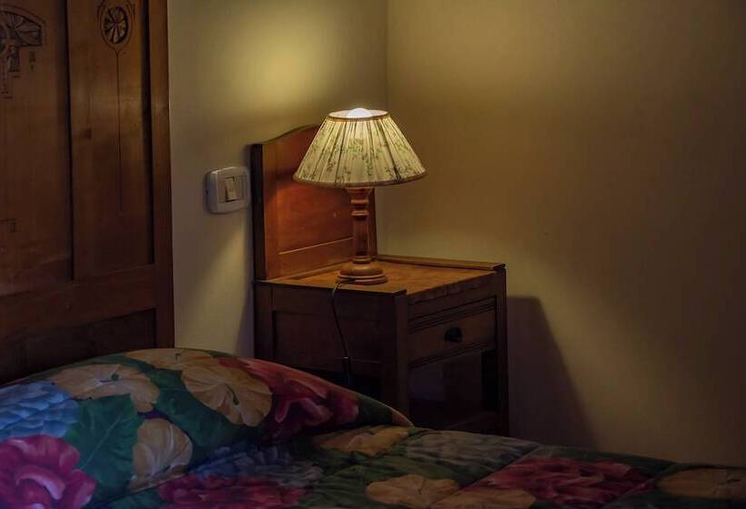 Отель Agriturismo La Ripolina