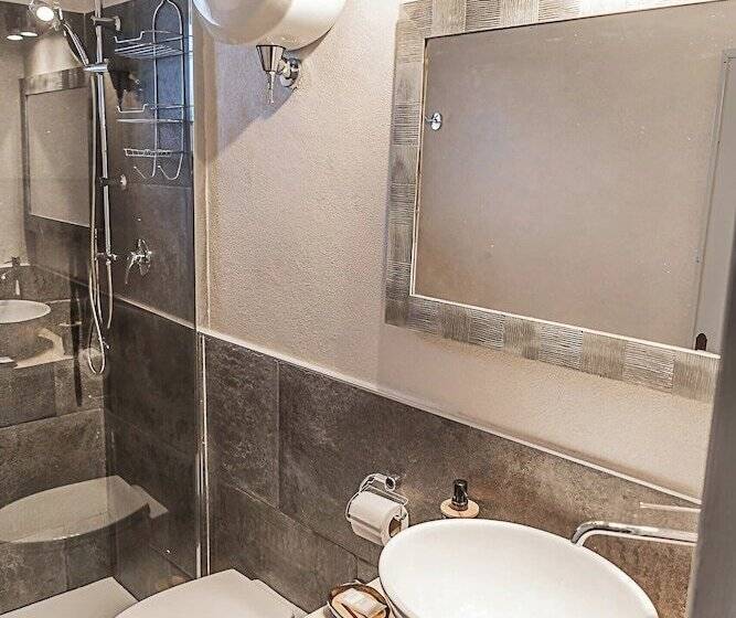 Отель Agriturismo La Ripolina