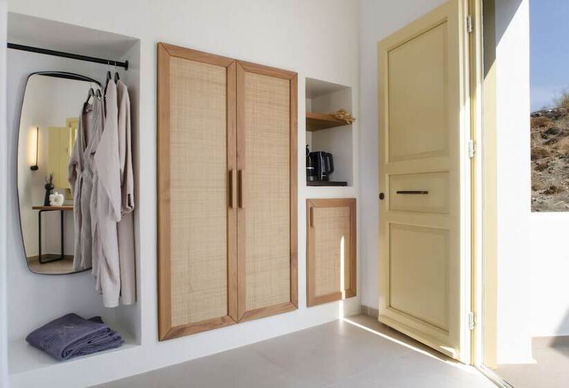 Отель Anassa Boutique