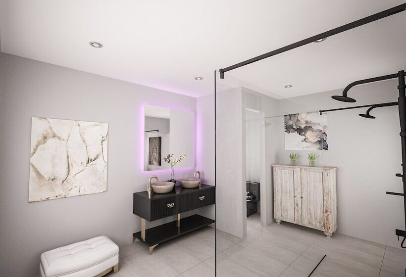 Отель Black Amber Boutique