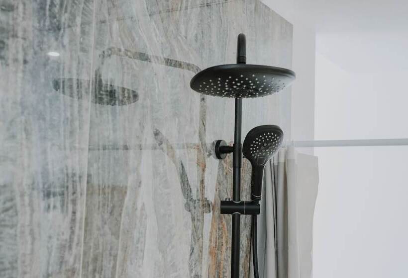 Отель Black Amber Boutique