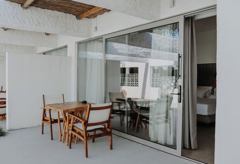 Отель Black Amber Boutique