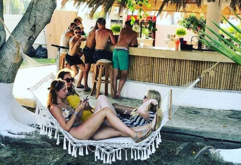 Отель Black Amber Boutique