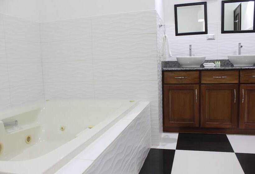 Отель Casa Imperial - Managua