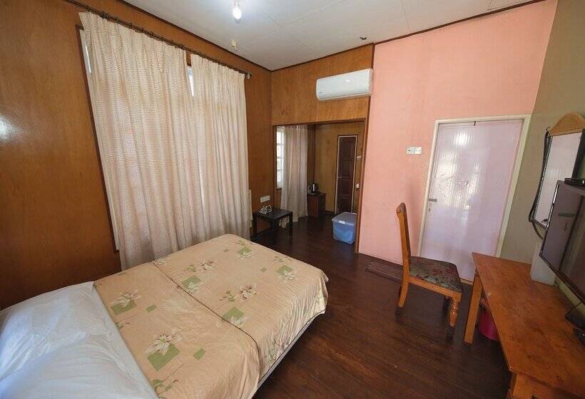 בית מלון כפרי Chalet Teratak Samuderakita