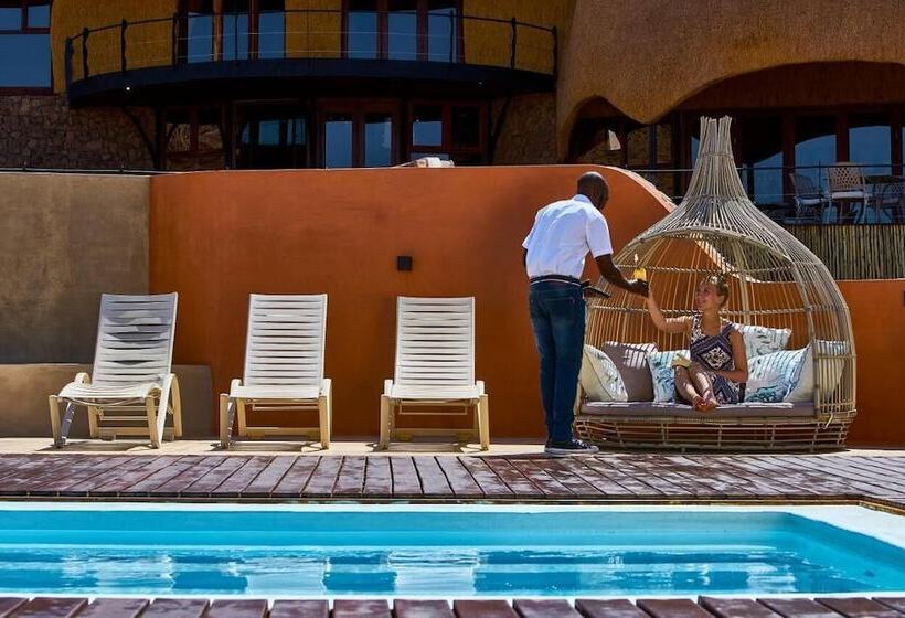 فندق Desert Hills Lodge