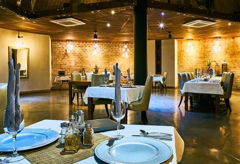 فندق Desert Hills Lodge