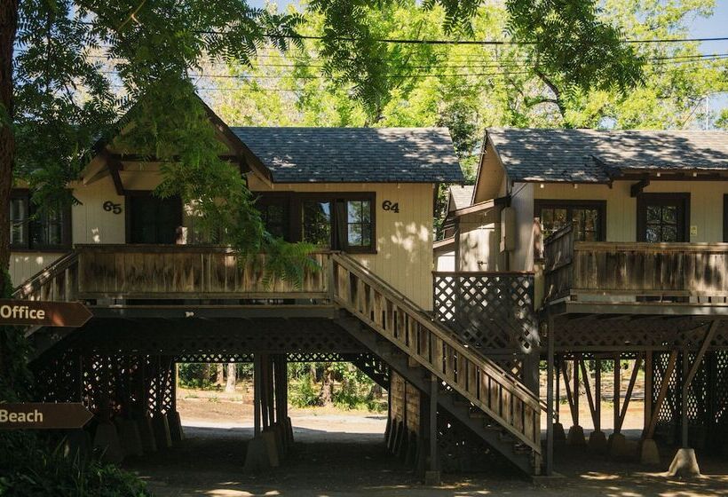 호텔 Johnson S Beach Cabins And Campground