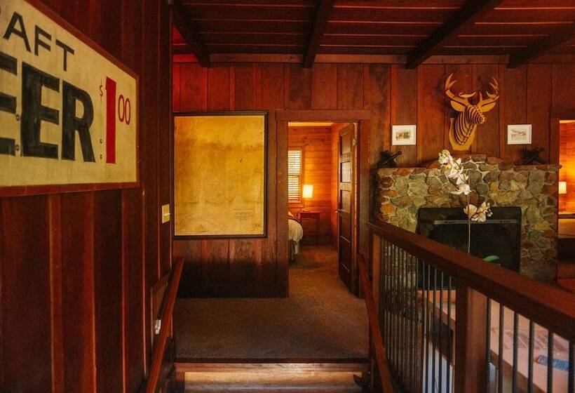 호텔 Johnson S Beach Cabins And Campground