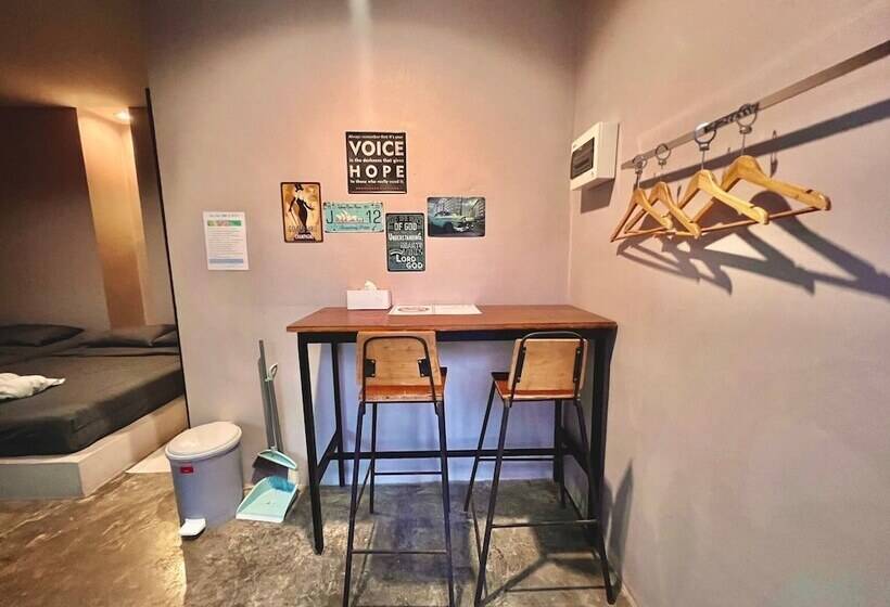 בית מלון כפרי Phupa Beach Resort