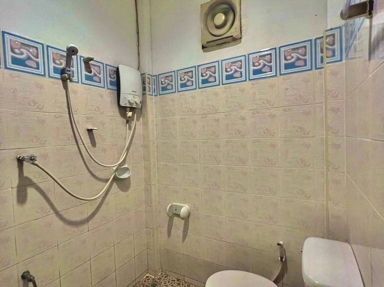 בית מלון כפרי Phupa Beach Resort