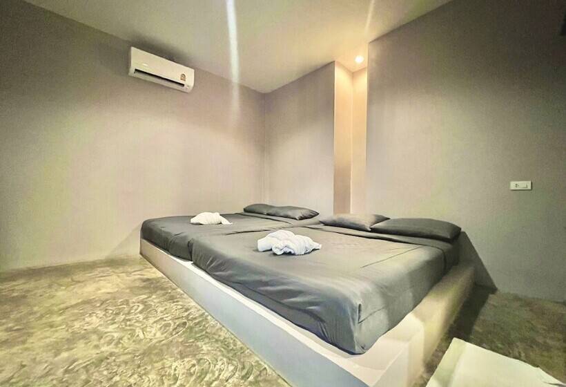 בית מלון כפרי Phupa Beach Resort