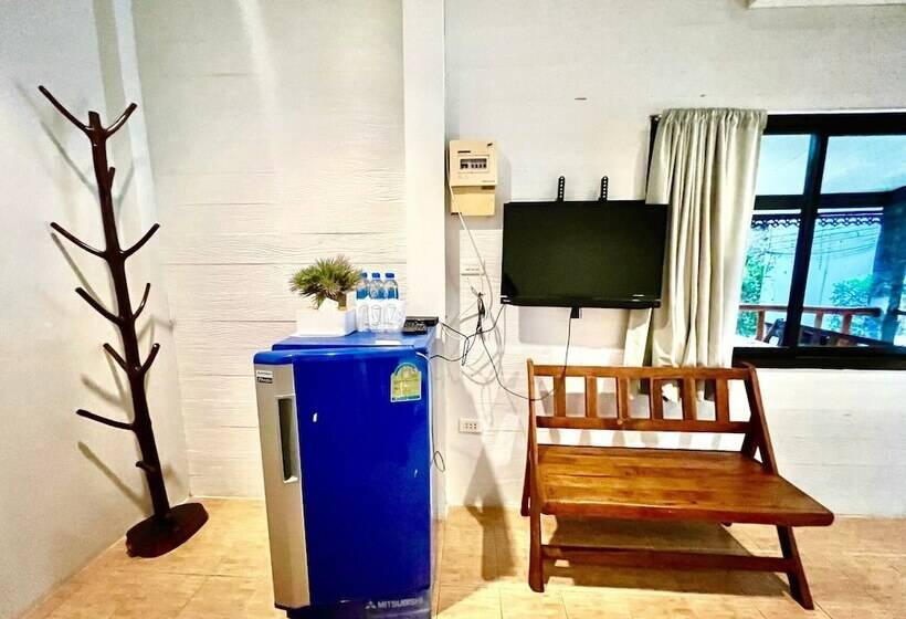 בית מלון כפרי Phupa Beach Resort