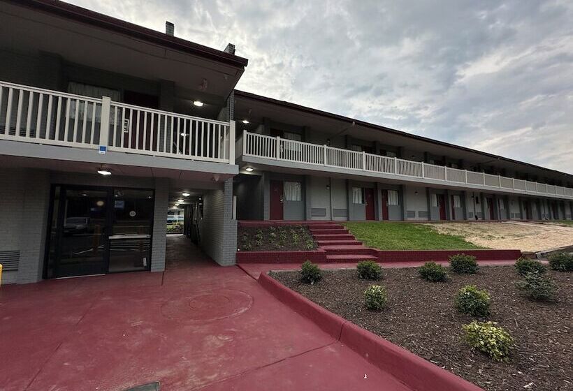 בית מלון כפרי Red Roof Inn Doswell   Kings Dominion