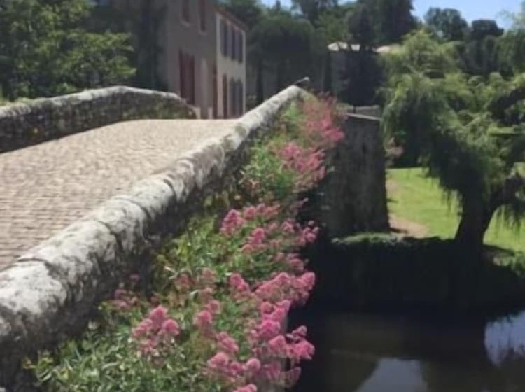 호텔 Ternélia Henri Iv