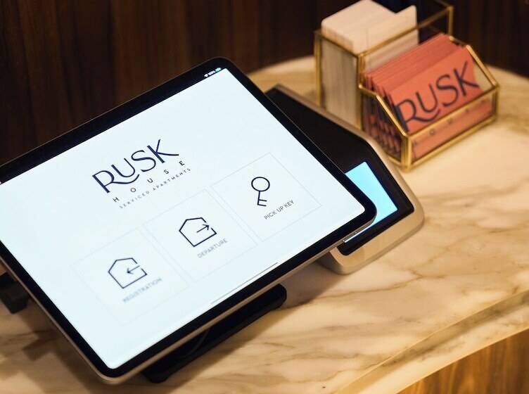 호텔 Rusk House Serviced Apartments