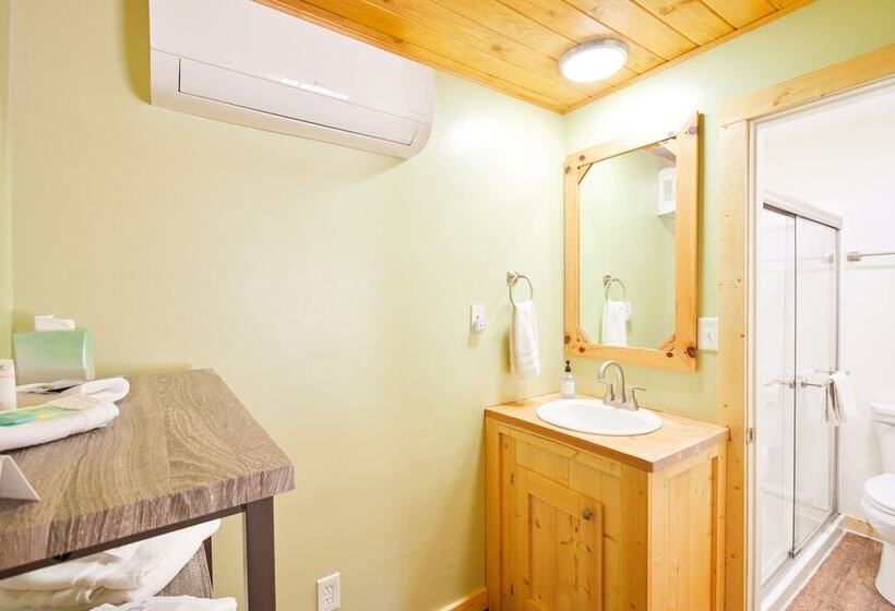 בית מלון כפרי Rusty Buck Inn