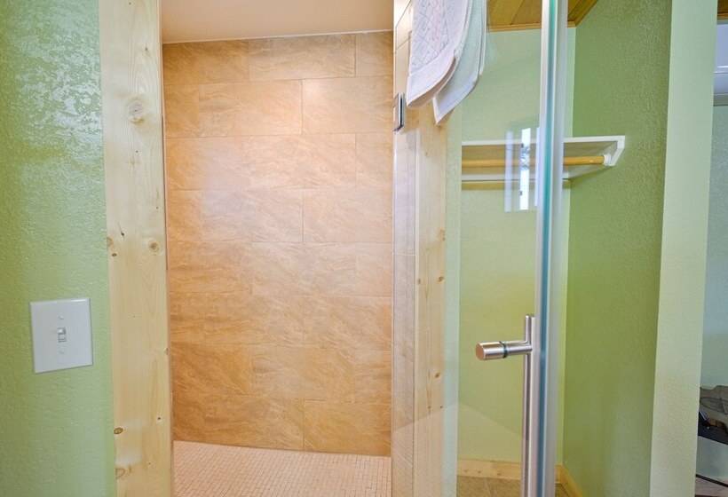 בית מלון כפרי Rusty Buck Inn