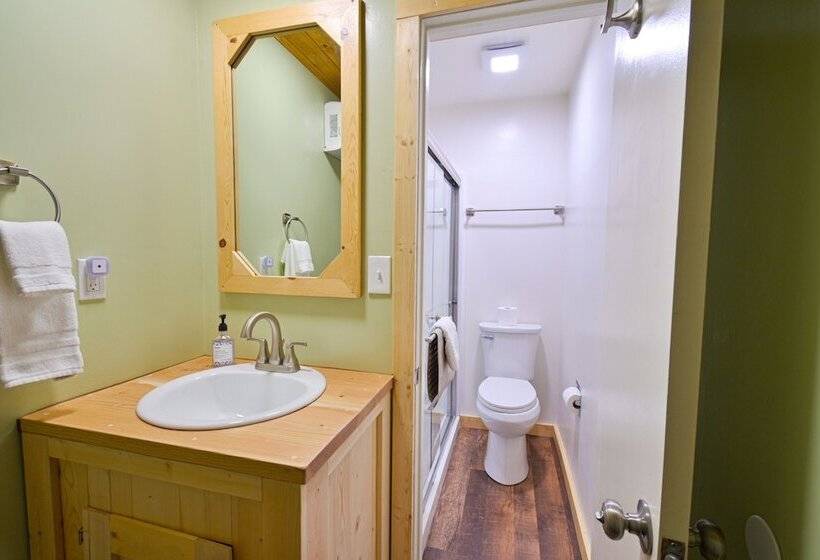 בית מלון כפרי Rusty Buck Inn